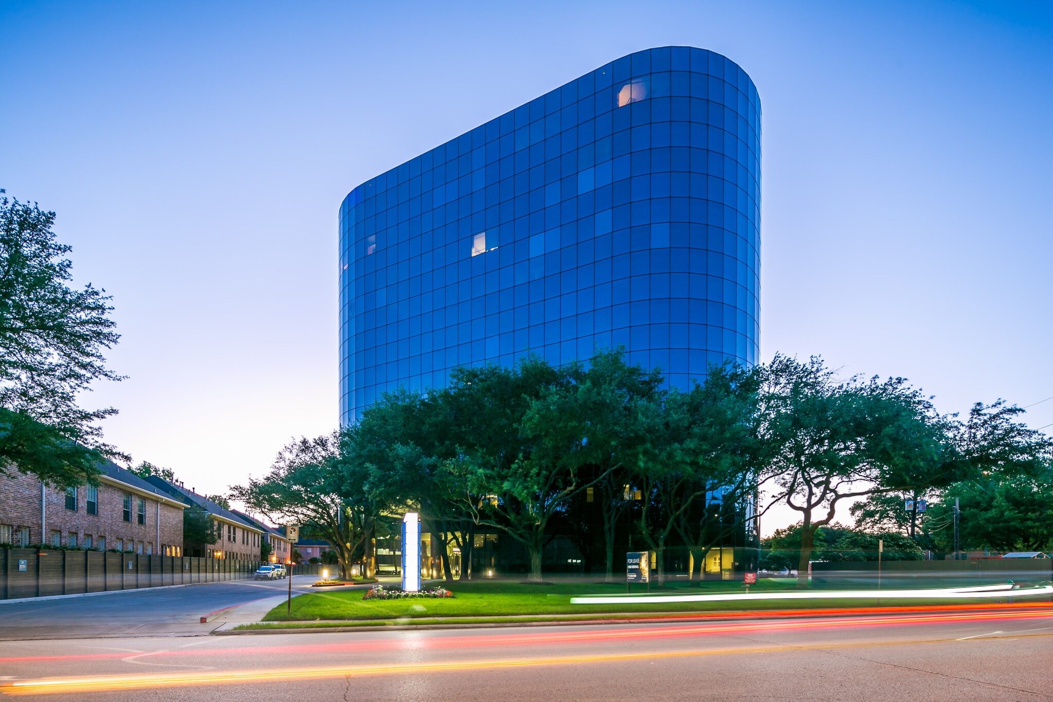 1800 Bering Dr, Houston, TX to rent Building Photo- Image 1 of 12
