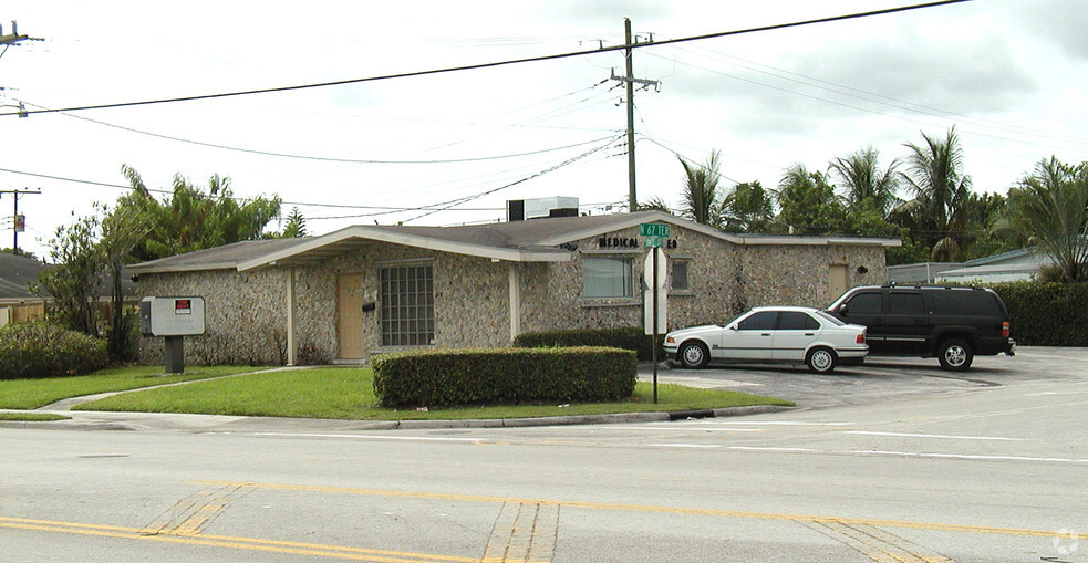 6780 Taft St, Hollywood, FL for sale - Primary Photo - Image 1 of 56