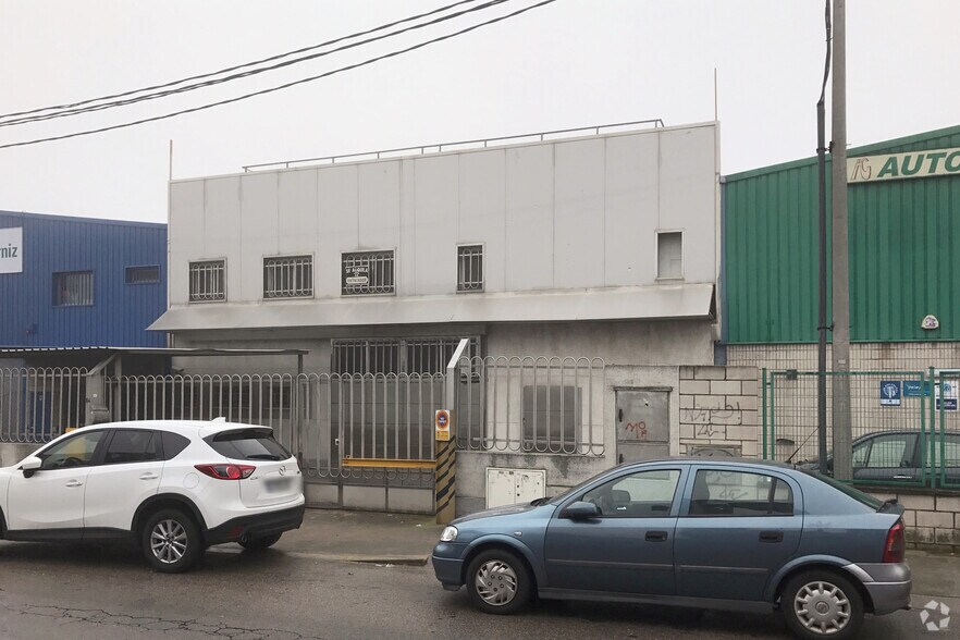 Calle Londres, 64, Parla, Madrid to rent - Building Photo - Image 2 of 3