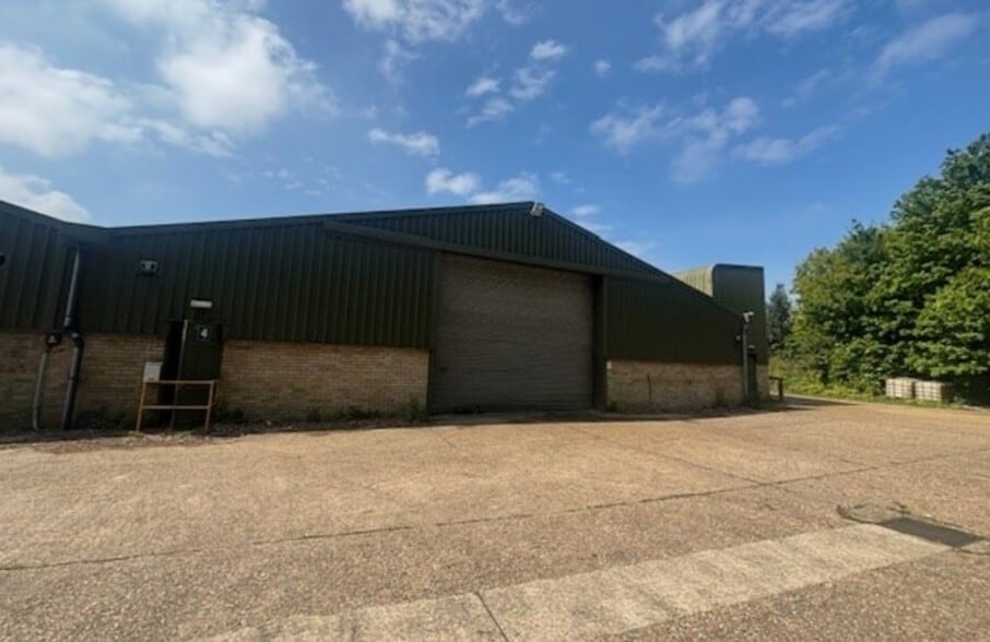 Priory Rd, Beccles to rent - Building Photo - Image 2 of 2