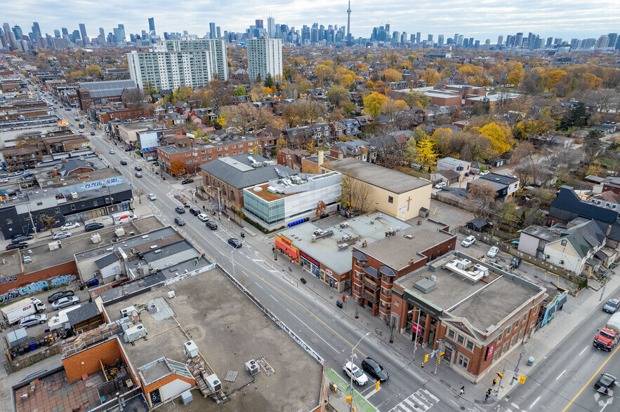 1015 Bloor St W, Toronto, ON for rent - Aerial - Image 2 of 3