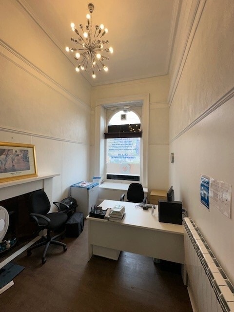 30 George Sq, Glasgow to rent Building Photo- Image 1 of 3