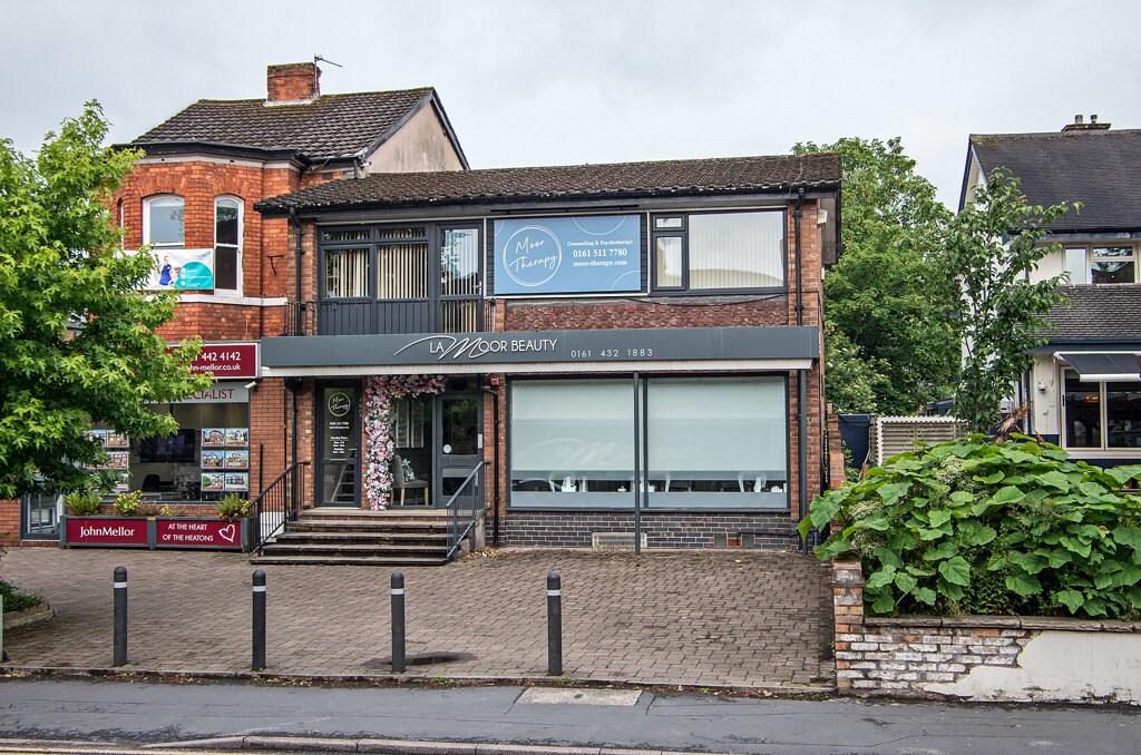180-182 Heaton Moor Rd, Stockport for sale Building Photo- Image 1 of 1