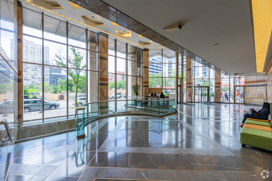 5001 Yonge St, Toronto, ON for rent - Lobby - Image 1 of 6