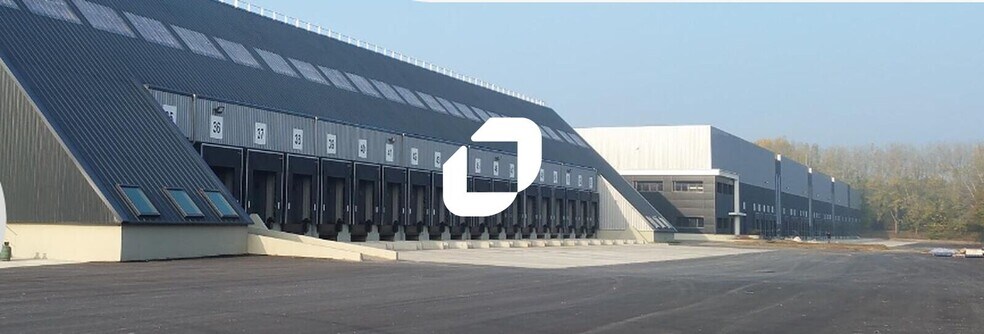 Industrial in Émerainville to rent - Building Photo - Image 1 of 5