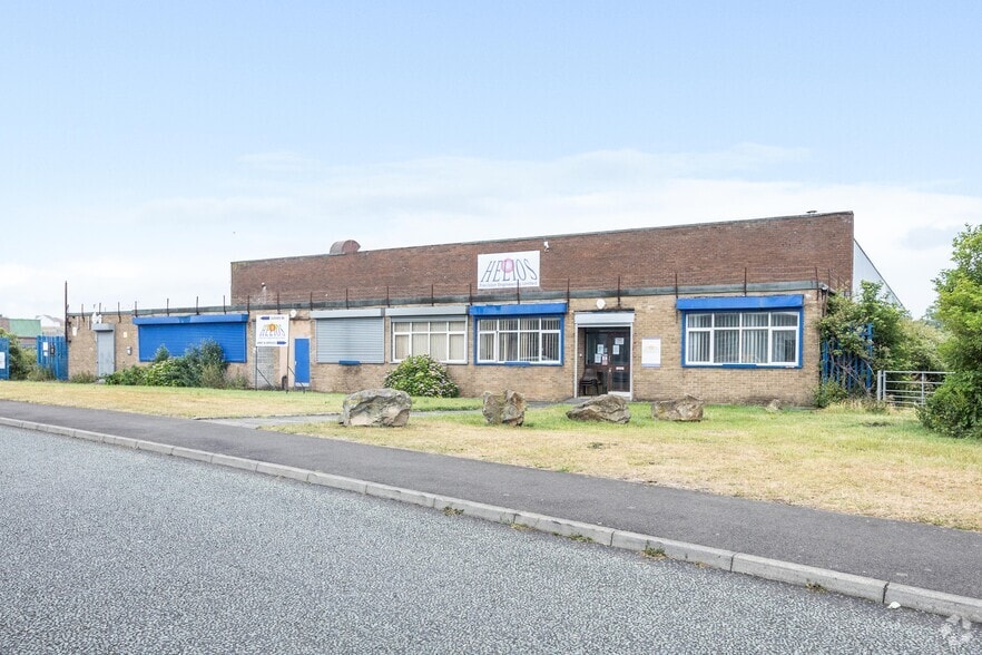 35 Oakesway Business Park, Hartlepool to rent - Building Photo - Image 2 of 2