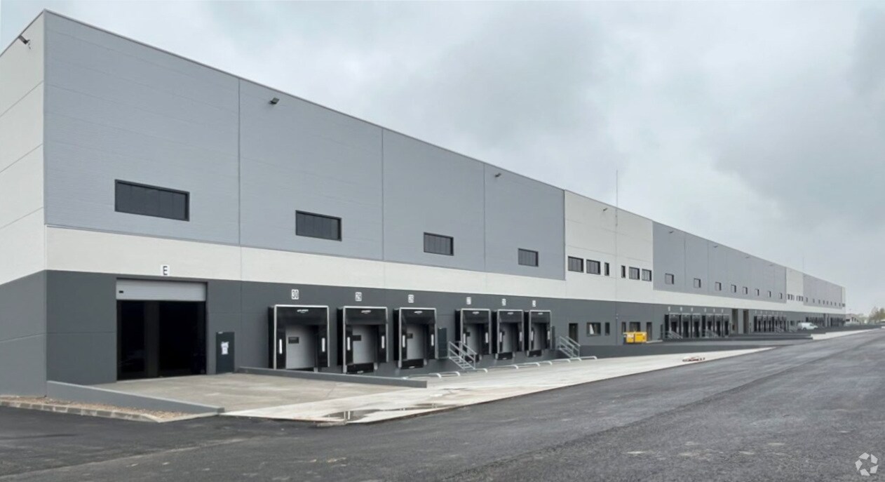Parque Logístico Alcalá, Alcalá de Henares, Madrid to rent Primary Photo- Image 1 of 2