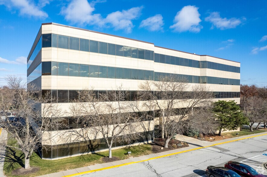11422 Miracle Hills Dr, Omaha, NE for sale - Building Photo - Image 1 of 1