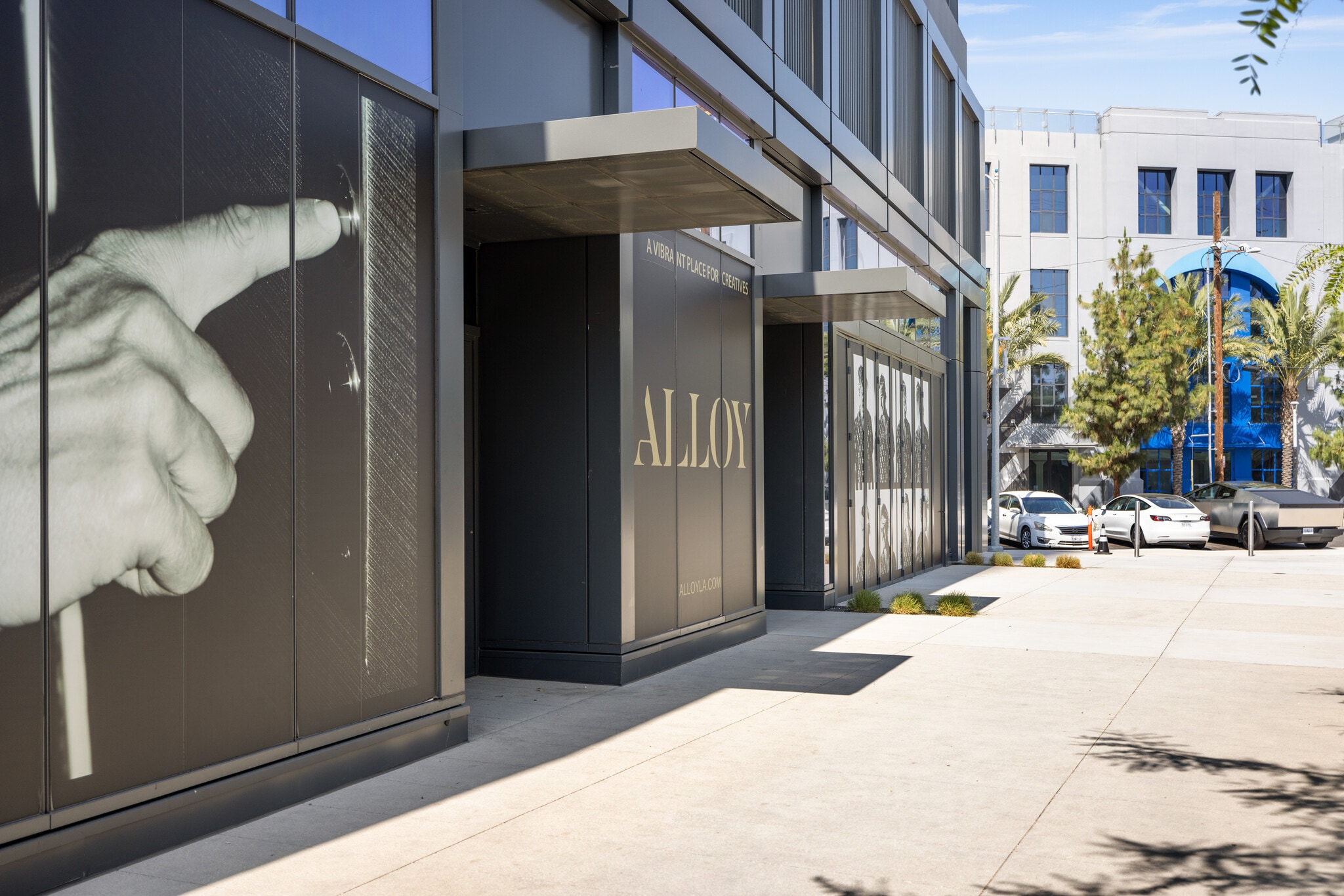 525 S Santa Fe Ave, Los Angeles, CA to rent Building Photo- Image 1 of 4