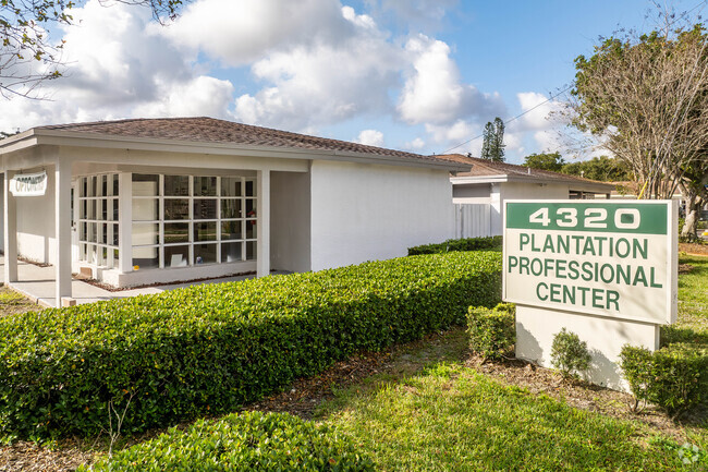 More details for 4330 W Broward Blvd, Plantation, FL - Office, Retail for Rent