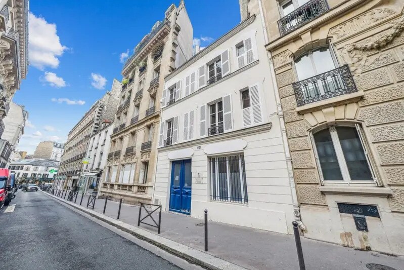 Office in Paris for sale - Building Photo - Image 1 of 15