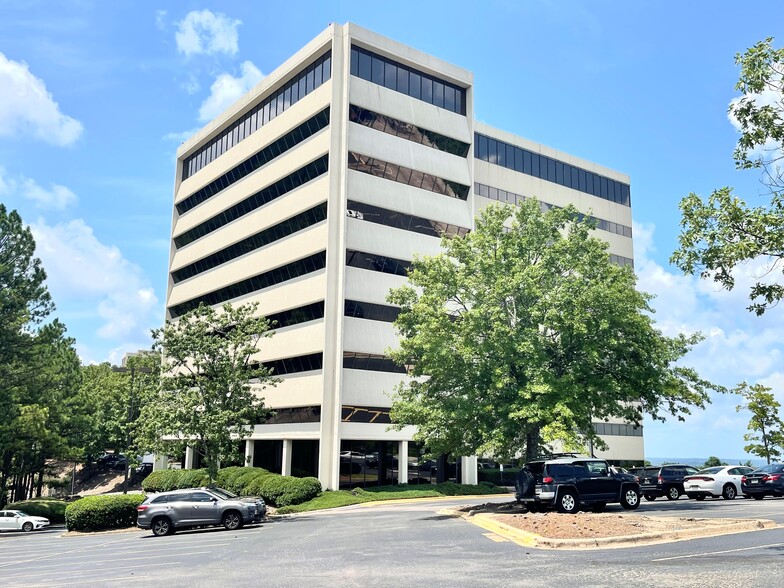 600 Beacon Pkwy W, Birmingham, AL for rent - Building Photo - Image 1 of 26