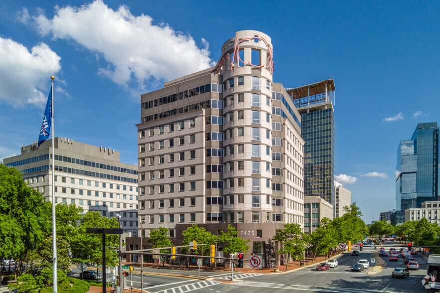 7475 Wisconsin Ave, Bethesda, MD for rent - Building Photo - Image 2 of 4