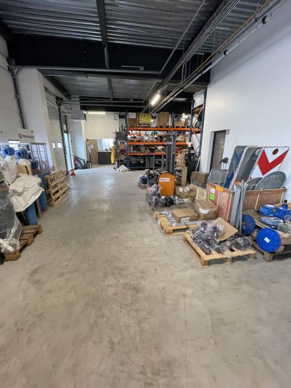 Light Industrial in Gennevilliers to rent Interior Photo- Image 1 of 22