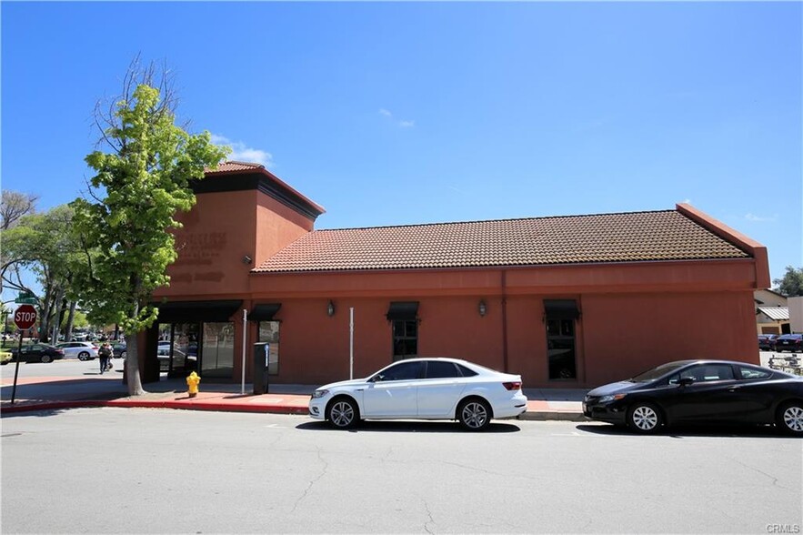 800 11th St, Paso Robles, CA for sale - Building Photo - Image 3 of 9