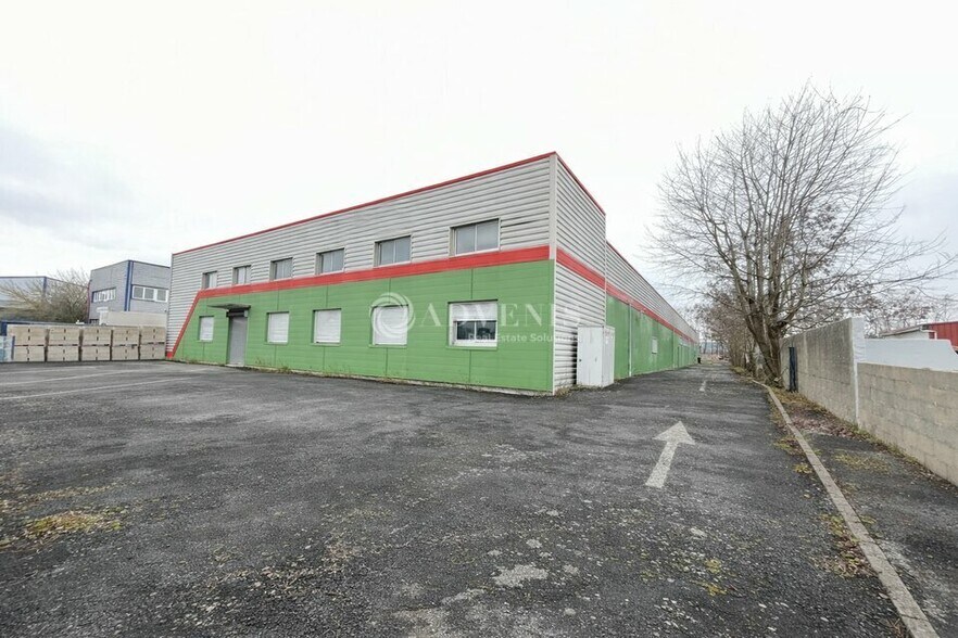 29 Rue Gutenberg, Meaux for sale - Building Photo - Image 2 of 6