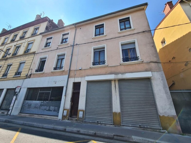 14 Rue Du Bac, OULLINS-PIERRE-BÉNITE for sale - Building Photo - Image 1 of 8