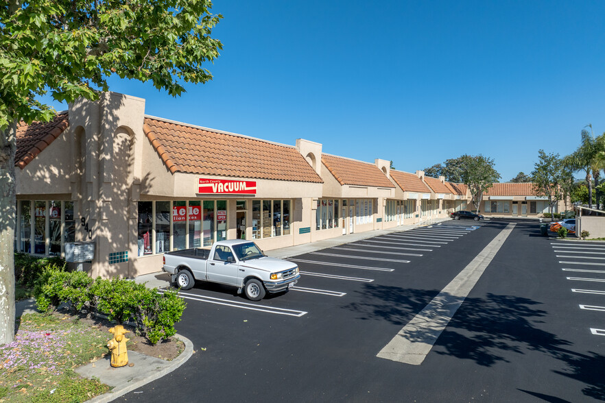 Vintage Plaza - Commercial Property