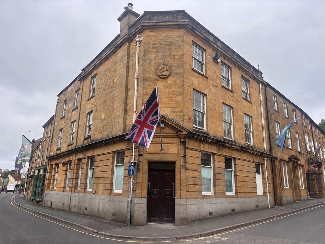 2-6 Silver St, Ilminster to rent Building Photo- Image 1 of 5
