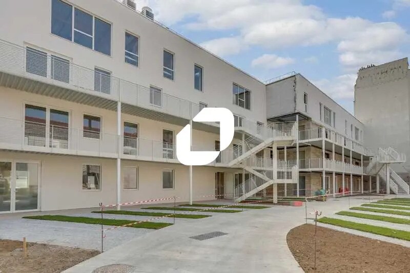 19-25 Rue De La Gare, Cachan to rent Primary Photo- Image 1 of 21