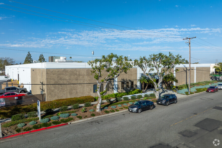 7089-7091 Belgrave Ave, Garden Grove, CA for rent - Building Photo - Image 1 of 7