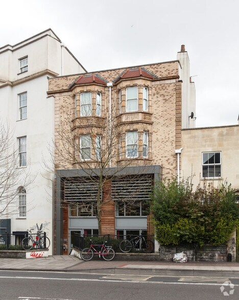 154 Cheltenham Rd, Bristol for sale - Primary Photo - Image 1 of 1