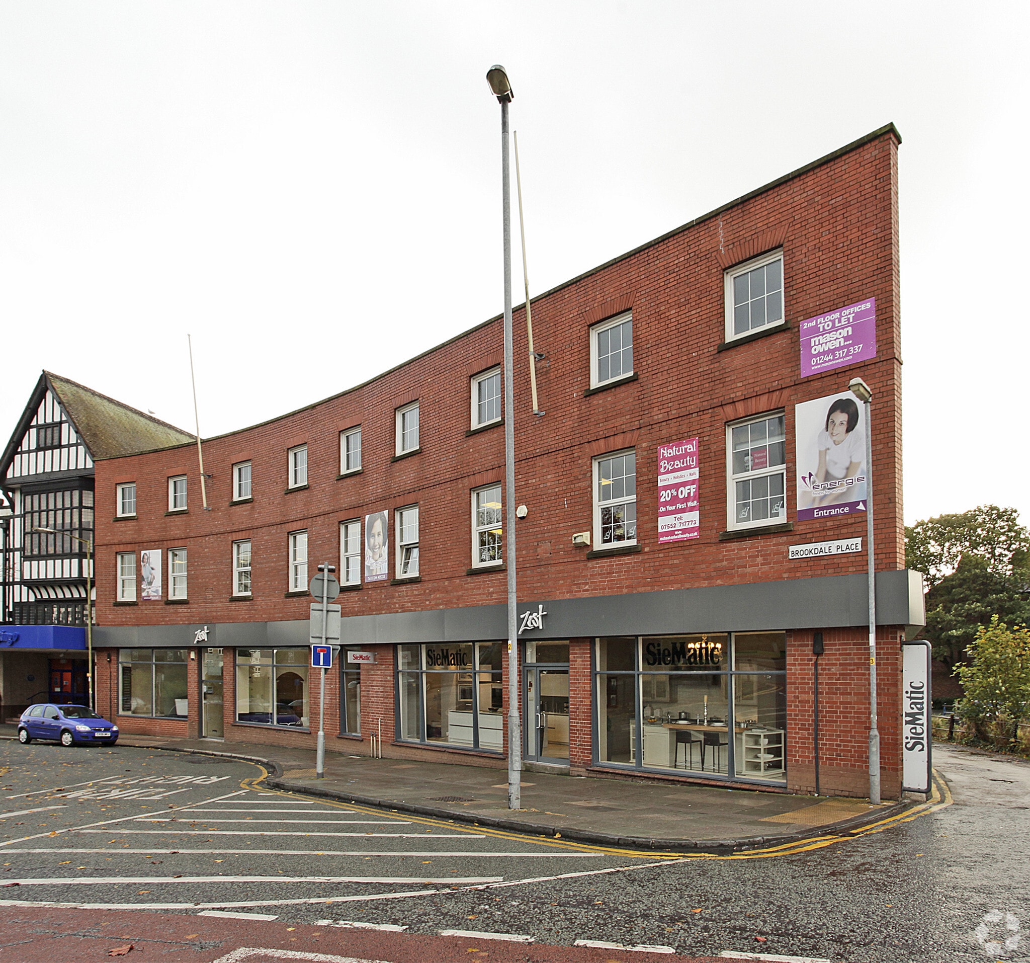 2-6 Brookdale Pl, Chester to rent Primary Photo- Image 1 of 4