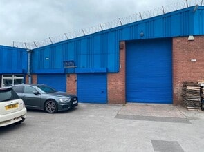 Cornwallis Rd, West Bromwich to rent Building Photo- Image 1 of 5