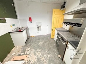26 King St, Gravesend to rent Interior Photo- Image 2 of 8