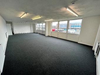 6-9 Viking Rd, Wigston to rent - Interior Photo - Image 3 of 7
