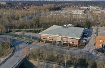 Altrincham Rd, Manchester to rent Aerial- Image 2 of 6