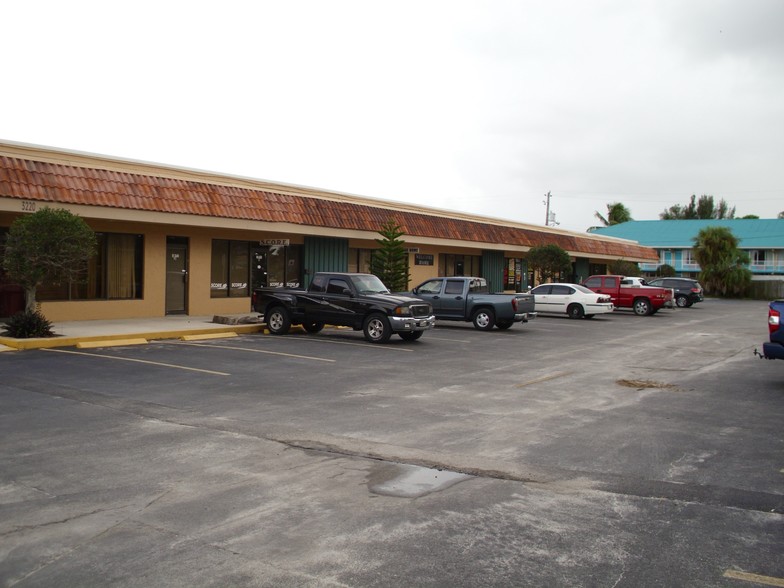 3220 US Hwy 1, Fort Pierce, FL for sale - Building Photo - Image 1 of 1