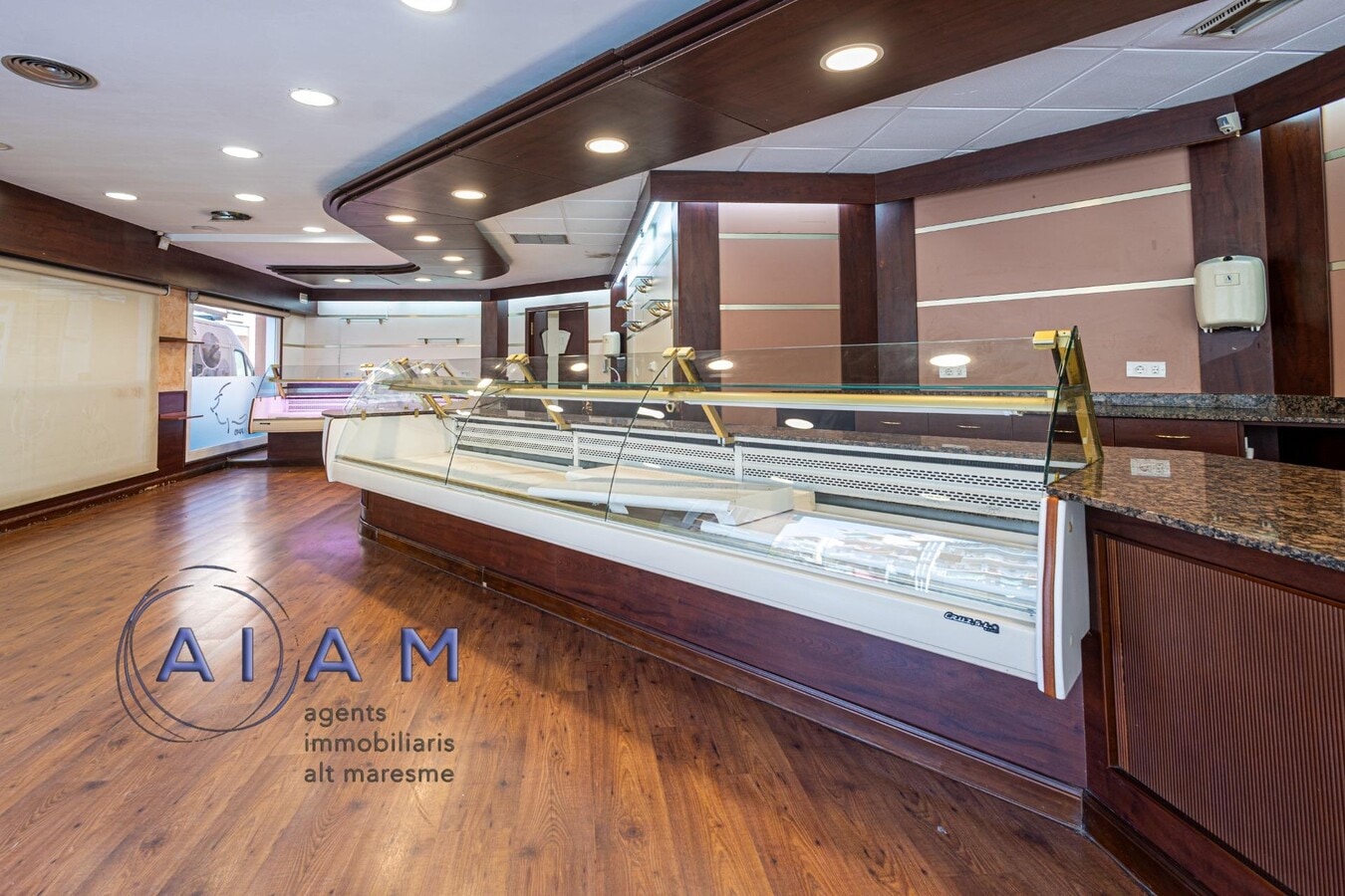 Pineda de Mar, BAR 08397 -  -  - Interior Photo - Image 1 of 3