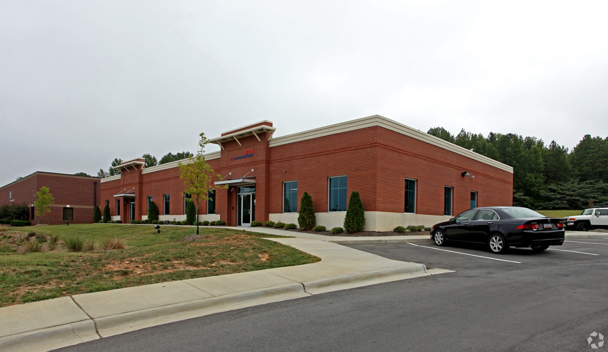 2323 Executive St, Charlotte, NC for sale Primary Photo- Image 1 of 1