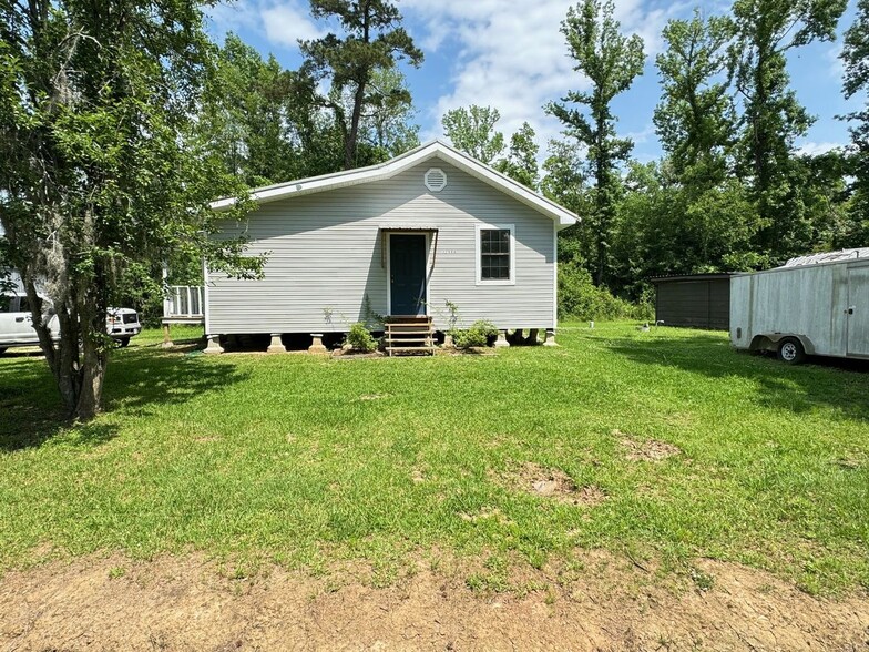 32882 Lower Rome Rd, Springfield, LA for sale - Primary Photo - Image 1 of 12