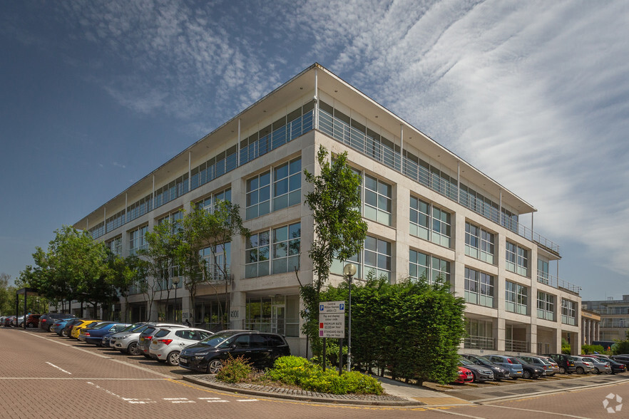 450-500 Silbury Blvd, Milton Keynes for rent - Building Photo - Image 1 of 7