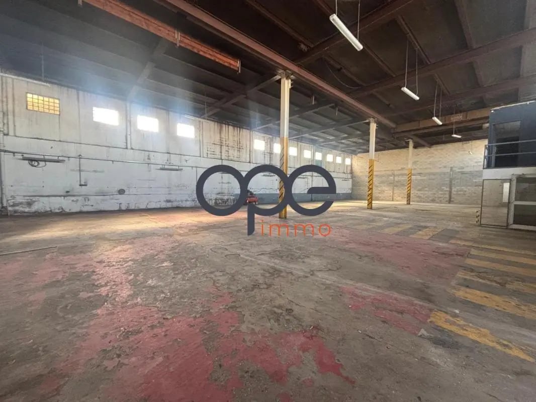 Industrial in Bobigny to rent Interior Photo- Image 1 of 10