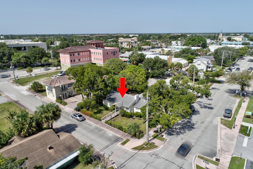 300 SE Detroit Ave, Stuart, FL for sale - Aerial - Image 3 of 36