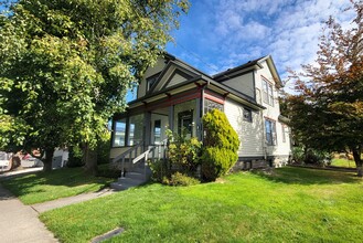 1515 12th St, Bellingham, WA for rent Building Photo- Image 1 of 4