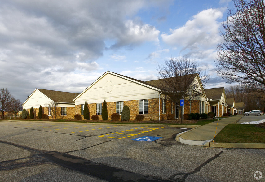 26016 Detroit Rd, Westlake, OH for rent - Primary Photo - Image 3 of 10