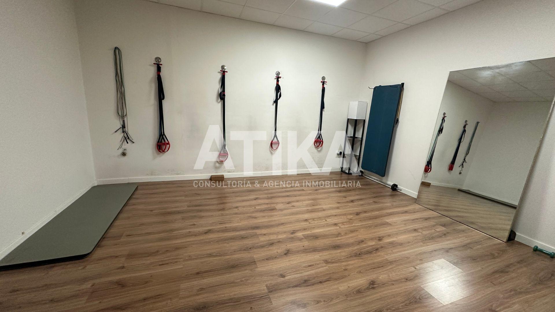 Retail in Ontinyent, Valencia to rent Primary Photo- Image 1 of 16