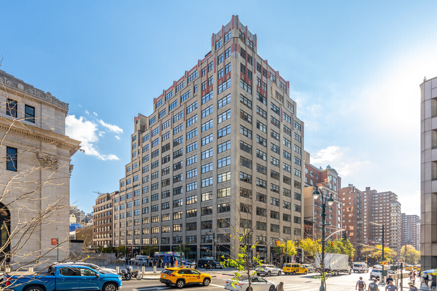 368 Ninth Ave, New York, NY for rent - Building Photo - Image 1 of 1