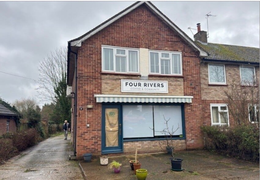 19 Birch Green, Hertford to rent - Building Photo - Image 2 of 2