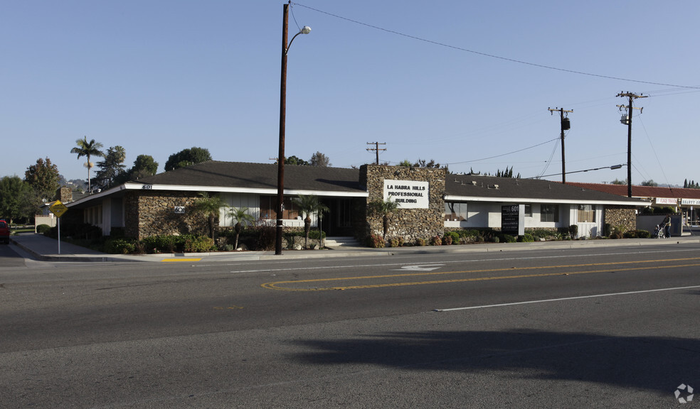 601 E Whittier Blvd, La Habra, CA for sale - Building Photo - Image 1 of 1