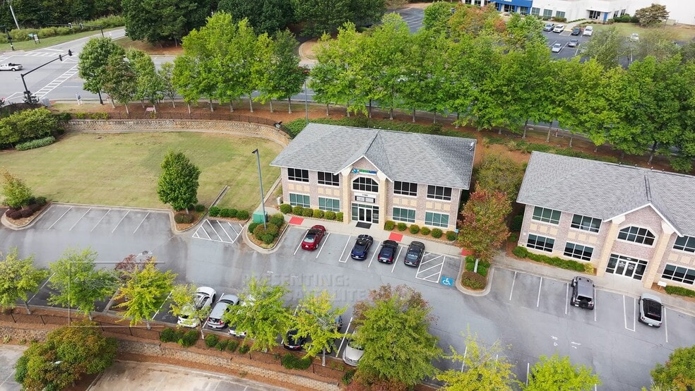 1186 Satellite Blvd, Suwanee, GA to rent - Commercial Listing Video - Image 2 of 10