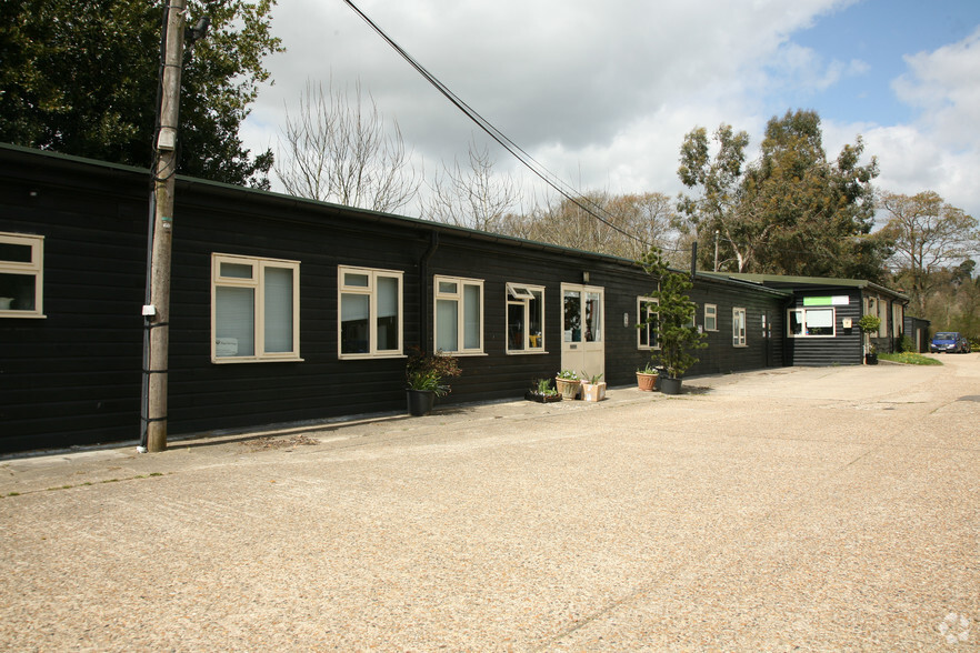 Loseley Park, Guildford for rent - Building Photo - Image 3 of 4