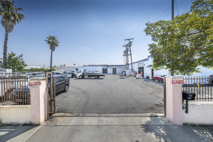 7820 Gloria Ave, Van Nuys, CA for rent - Building Photo - Image 1 of 30