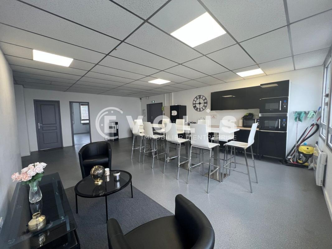Office in Ris-Orangis for sale Interior Photo- Image 1 of 30