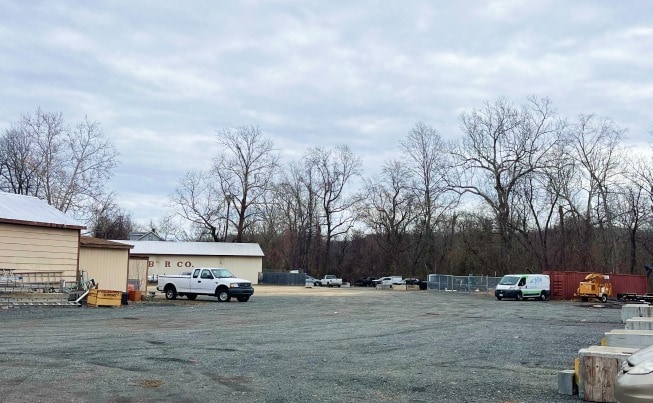 15193-15207 Marlboro Pike, Upper Marlboro, MD to rent - Building Photo - Image 2 of 10