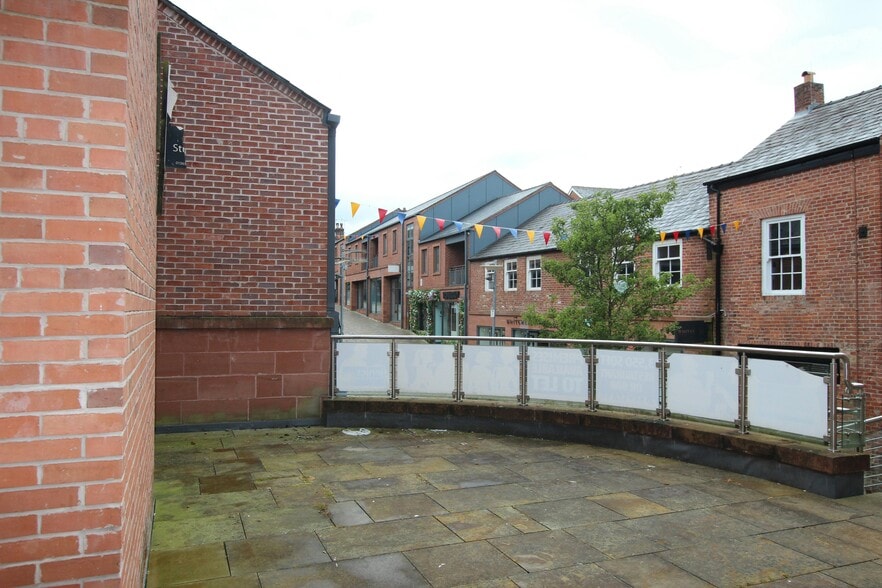 Unit 6 Regent St, Knutsford to rent - Building Photo - Image 2 of 6